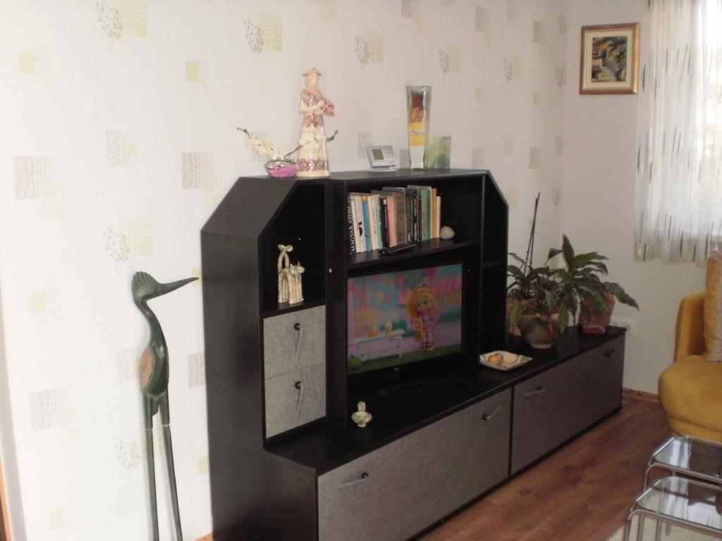 Molni Apartment Balatonfuzfo Exterior photo